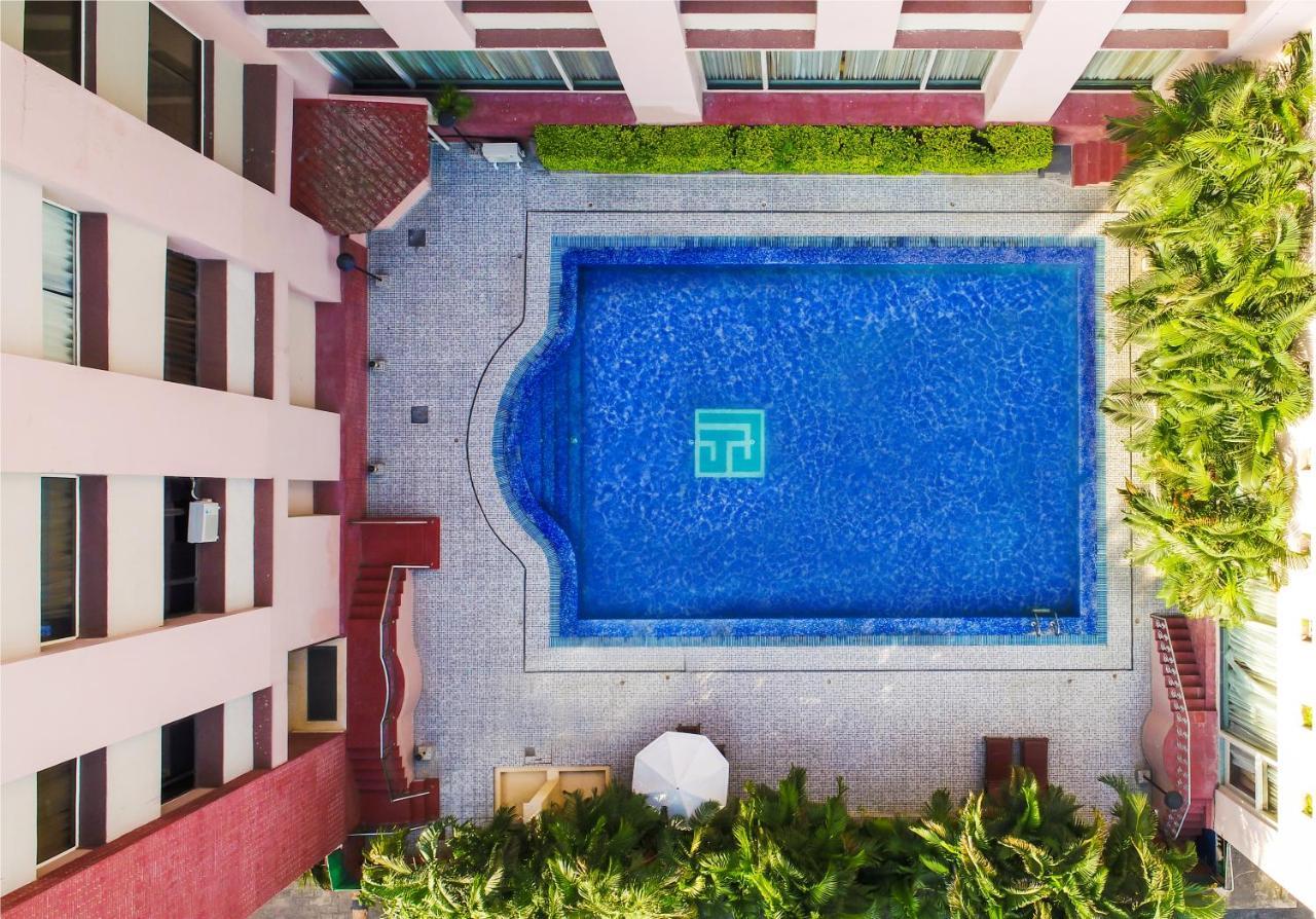 Hotel The Piccadily Lucknow Exterior foto